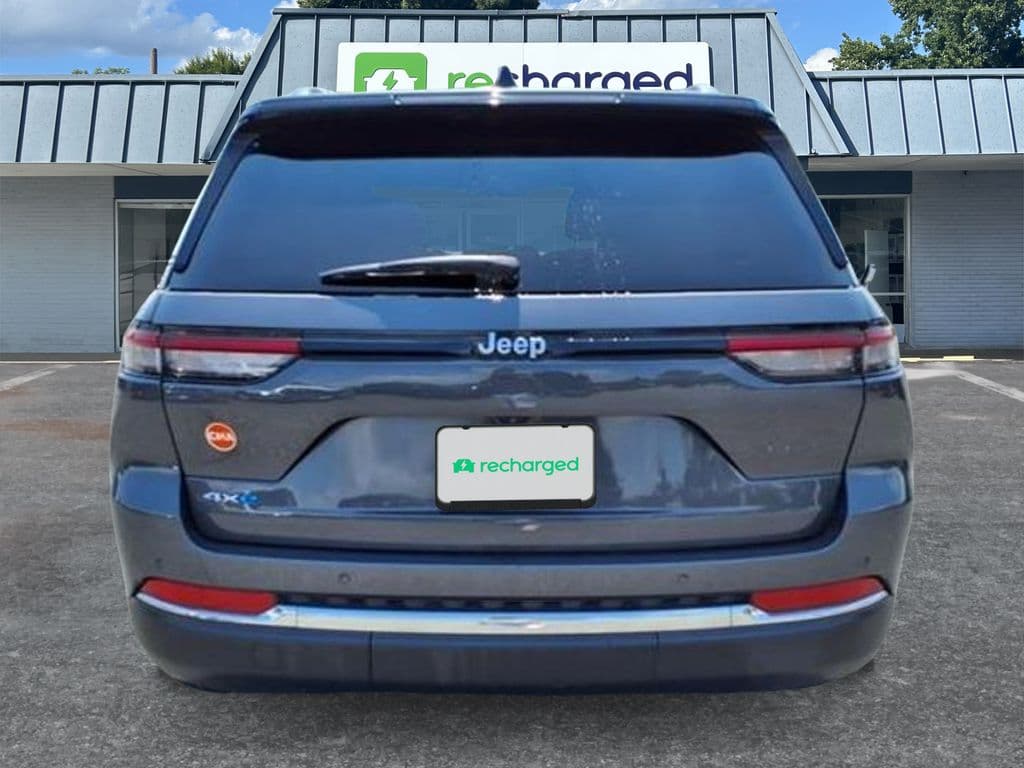 2024 Jeep Grand Cherokee 4xe view 9