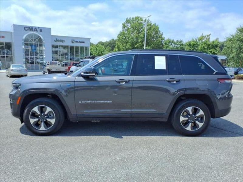 2024 Jeep Grand Cherokee 4xe view 7