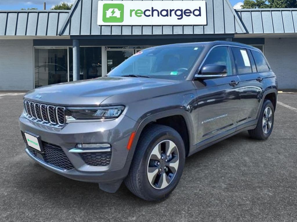 2024 Jeep Grand Cherokee 4xe view 15