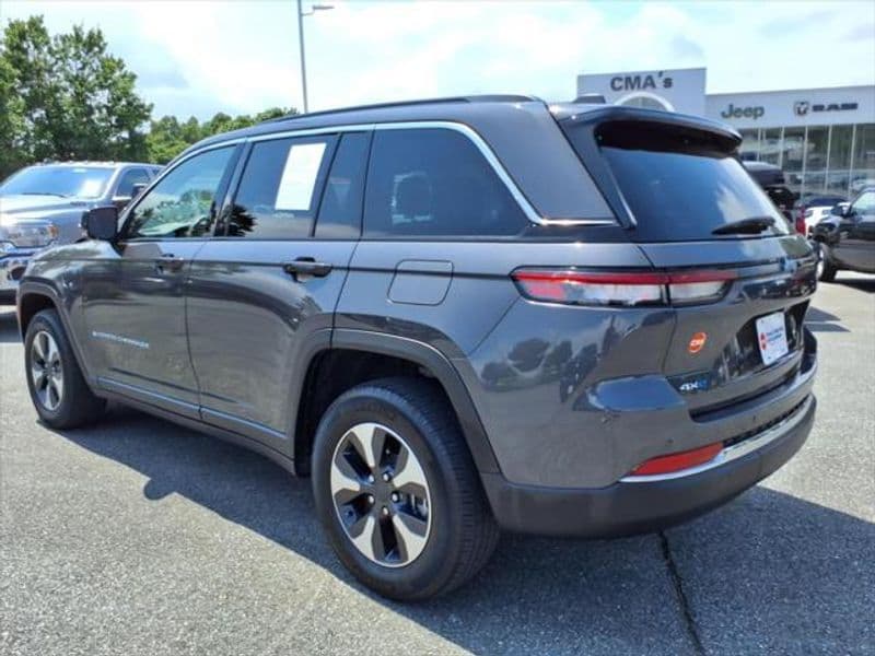2024 Jeep Grand Cherokee 4xe view 6