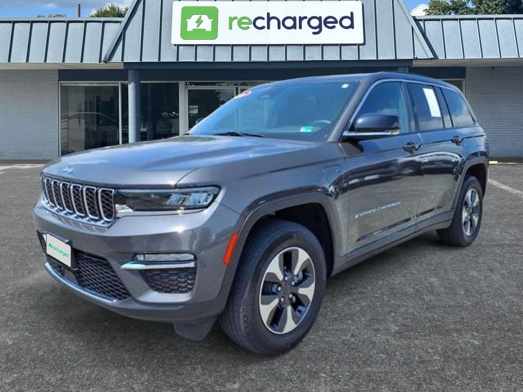 2024 Jeep Grand Cherokee 4xe view 8