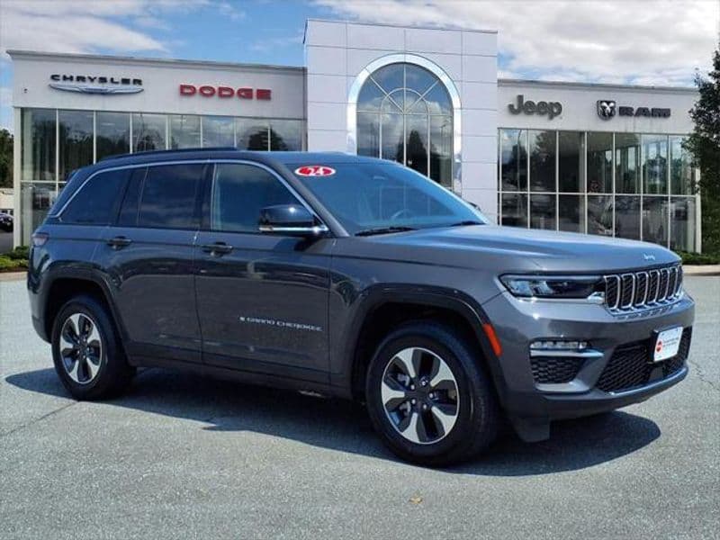 2024 Jeep Grand Cherokee 4xe view 1