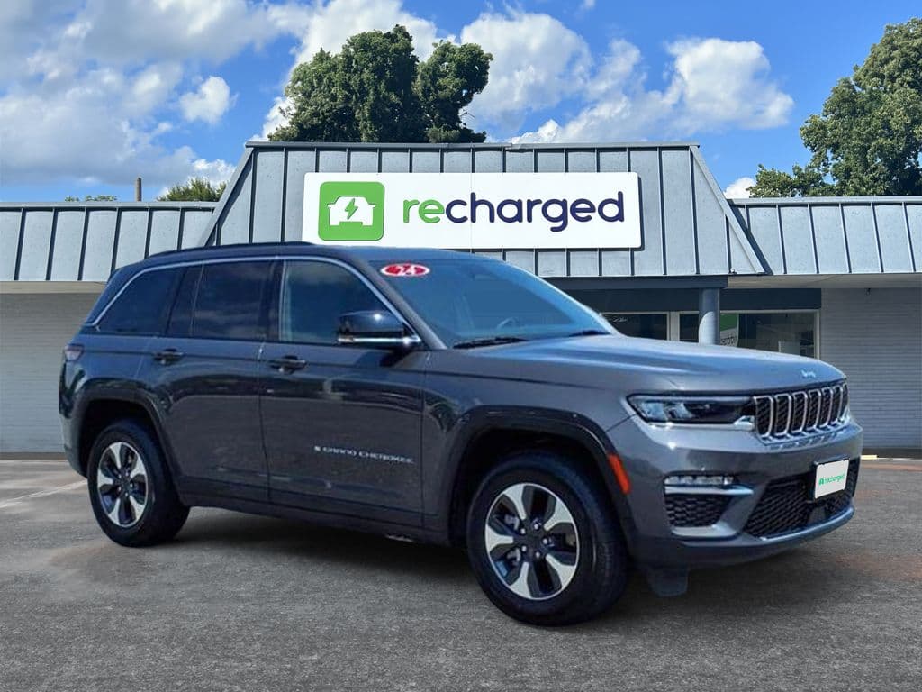 2024 Jeep Grand Cherokee 4xe view 1