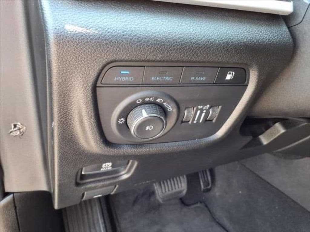 2024 Jeep Grand Cherokee 4xe view 15