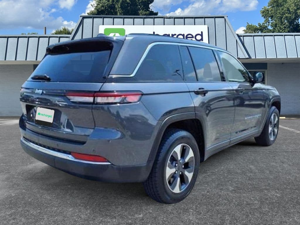 2024 Jeep Grand Cherokee 4xe view 24