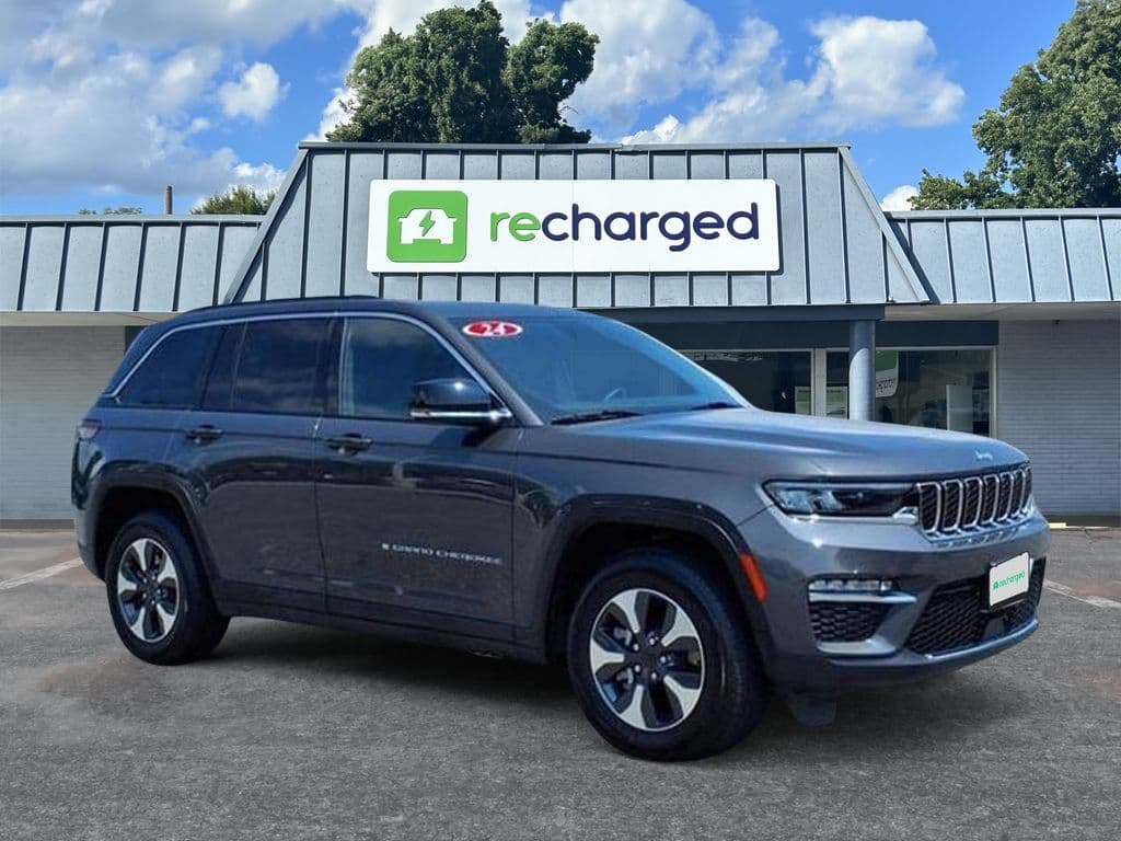 2024 Jeep Grand Cherokee 4xe view 2