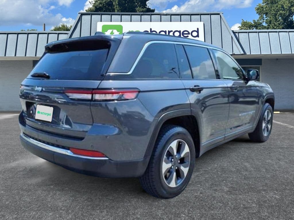 2024 Jeep Grand Cherokee 4xe view 4