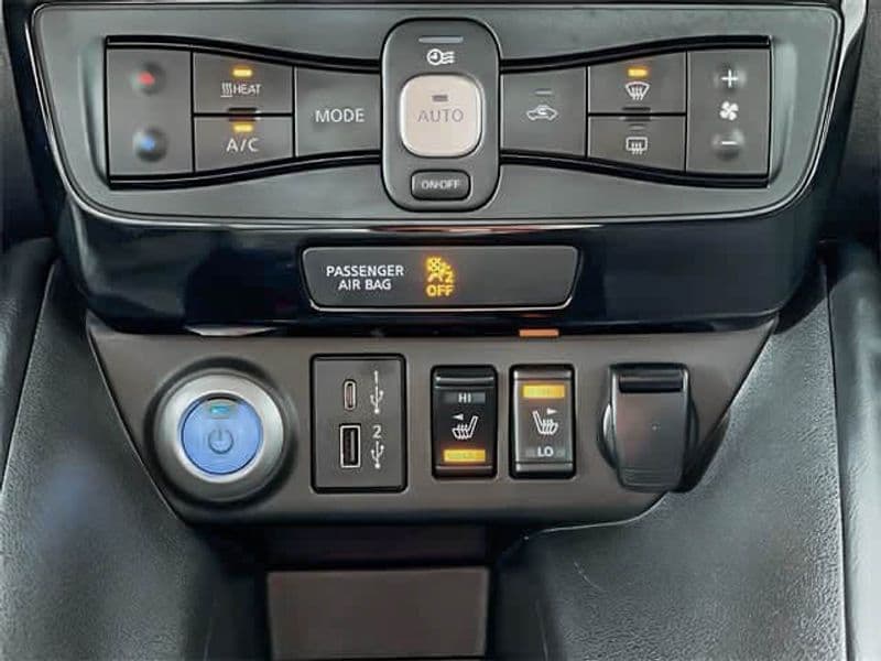 2023 Nissan LEAF view 23