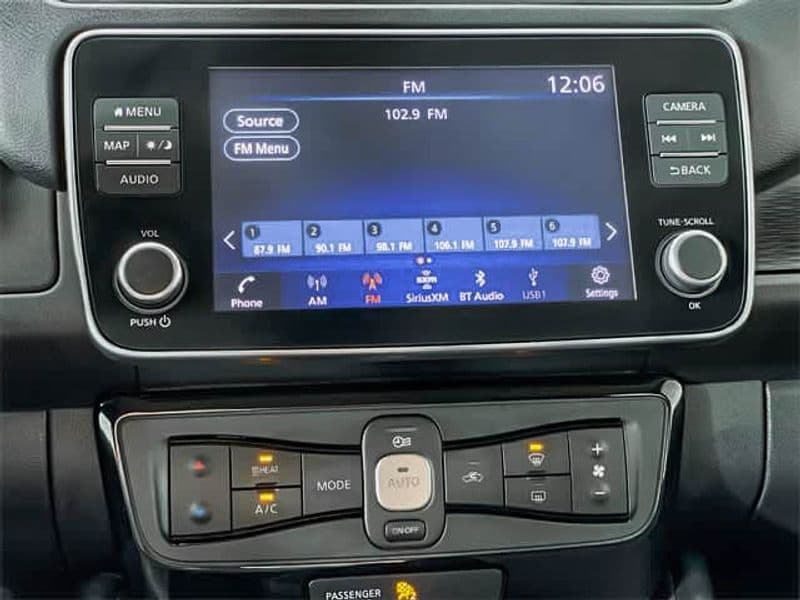 2023 Nissan LEAF view 28