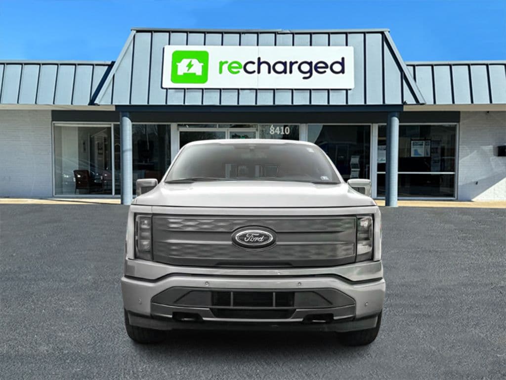 2022 Ford F-150 Lightning view 2