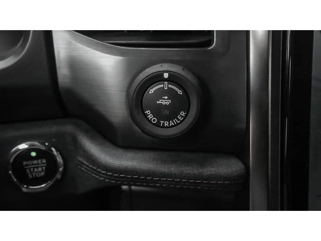 2022 Ford F-150 Lightning view 13