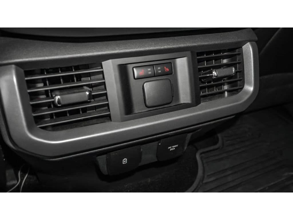 2022 Ford F-150 Lightning view 15