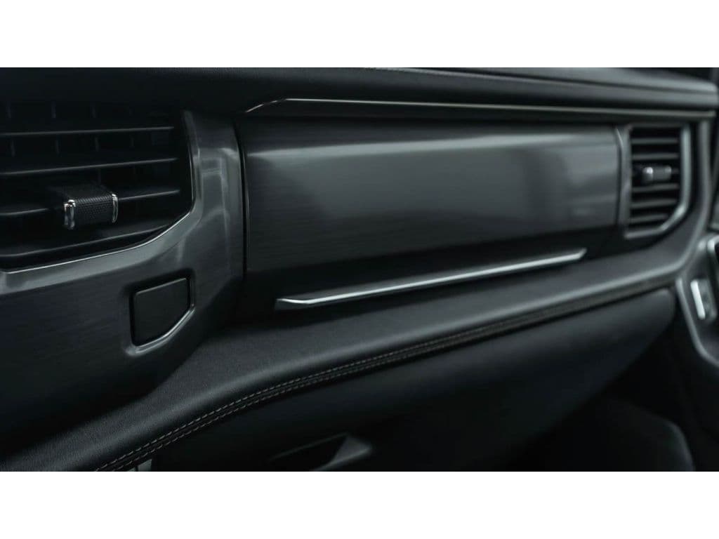 2022 Ford F-150 Lightning view 16