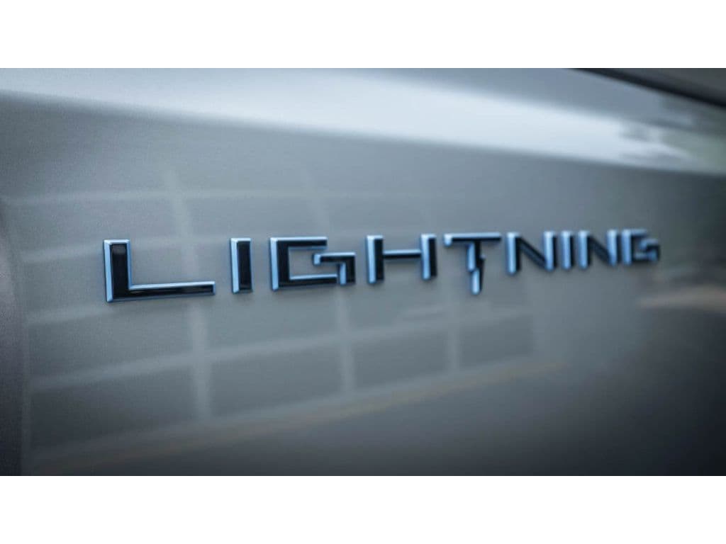 2022 Ford F-150 Lightning view 22