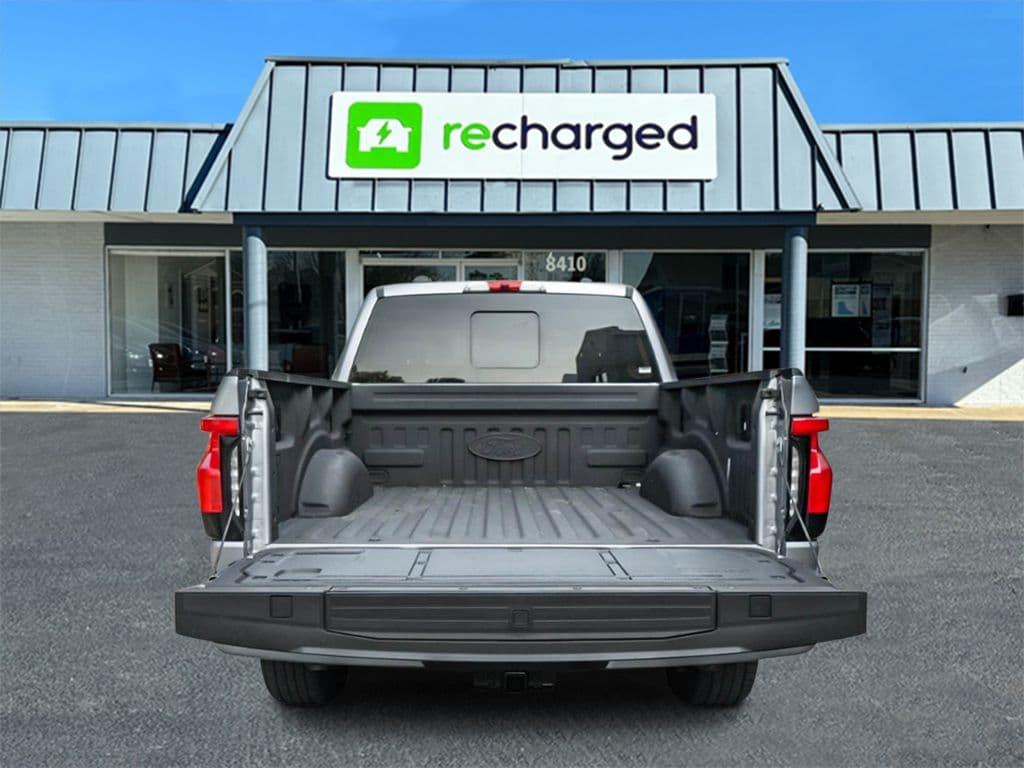 2022 Ford F-150 Lightning view 26