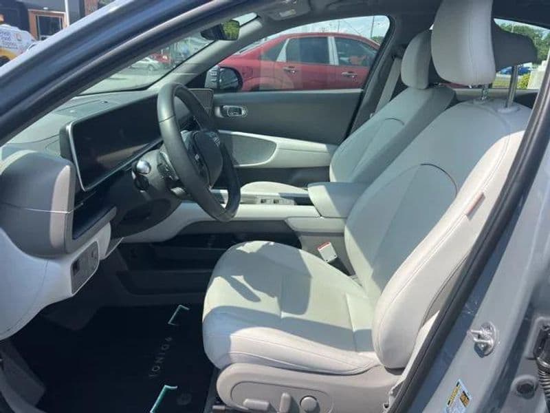2024 Hyundai IONIQ 6 view 10