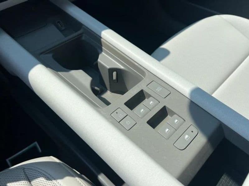 2024 Hyundai IONIQ 6 view 15