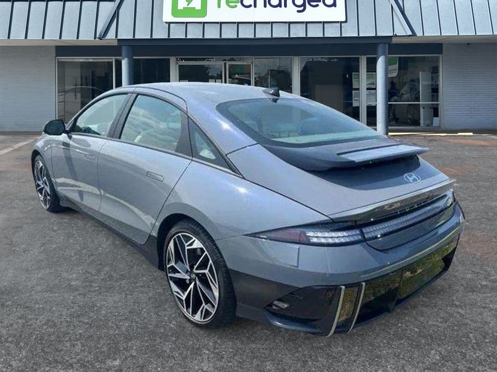 2024 Hyundai IONIQ 6 view 6