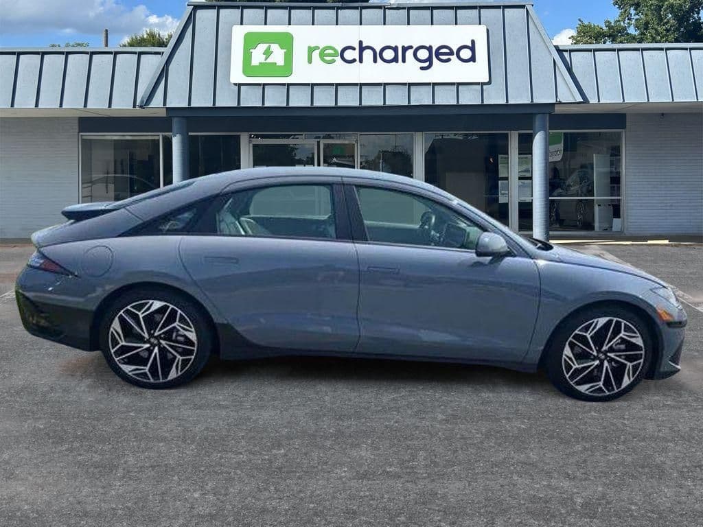 2024 Hyundai IONIQ 6 view 12