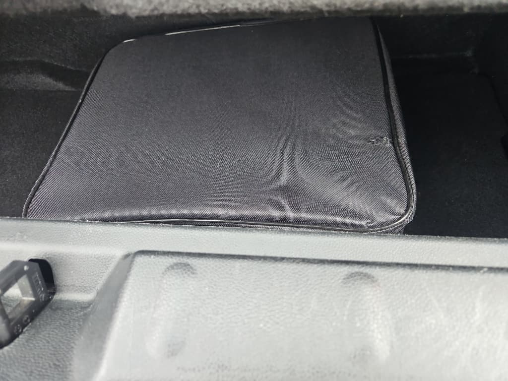 2022 MINI SE Hardtop view 6