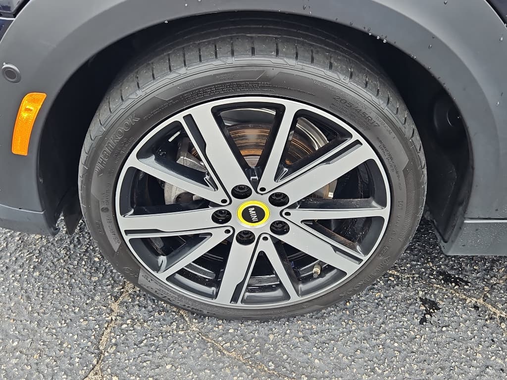 2022 MINI SE Hardtop view 26