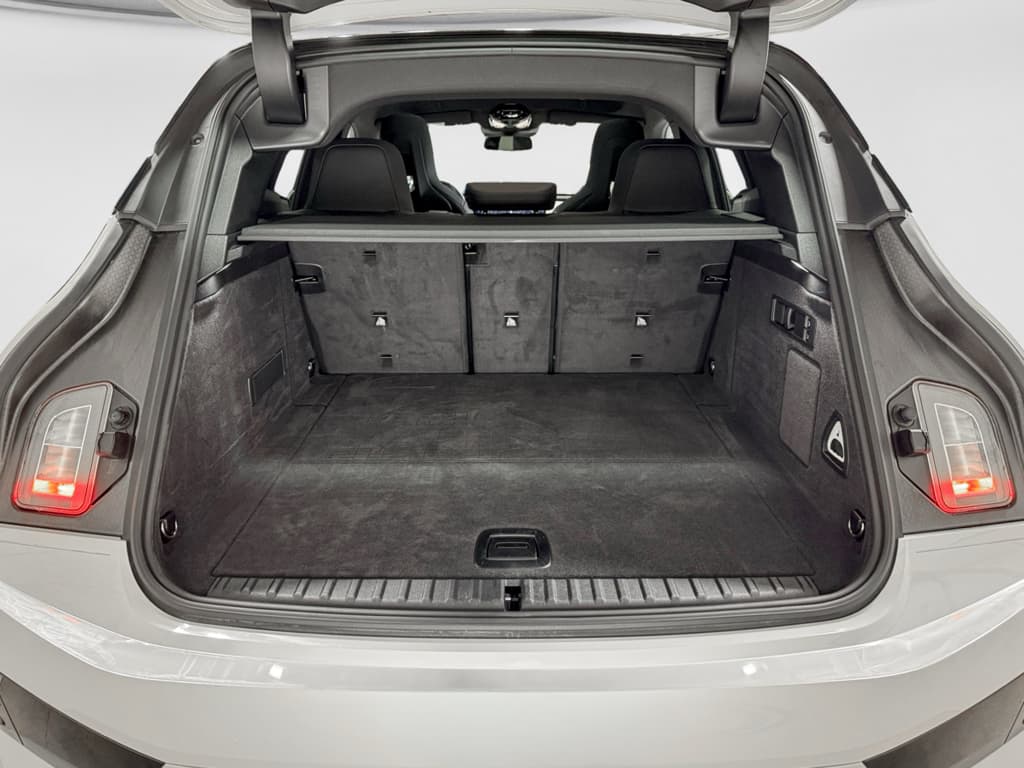 2025 BMW iX view 23