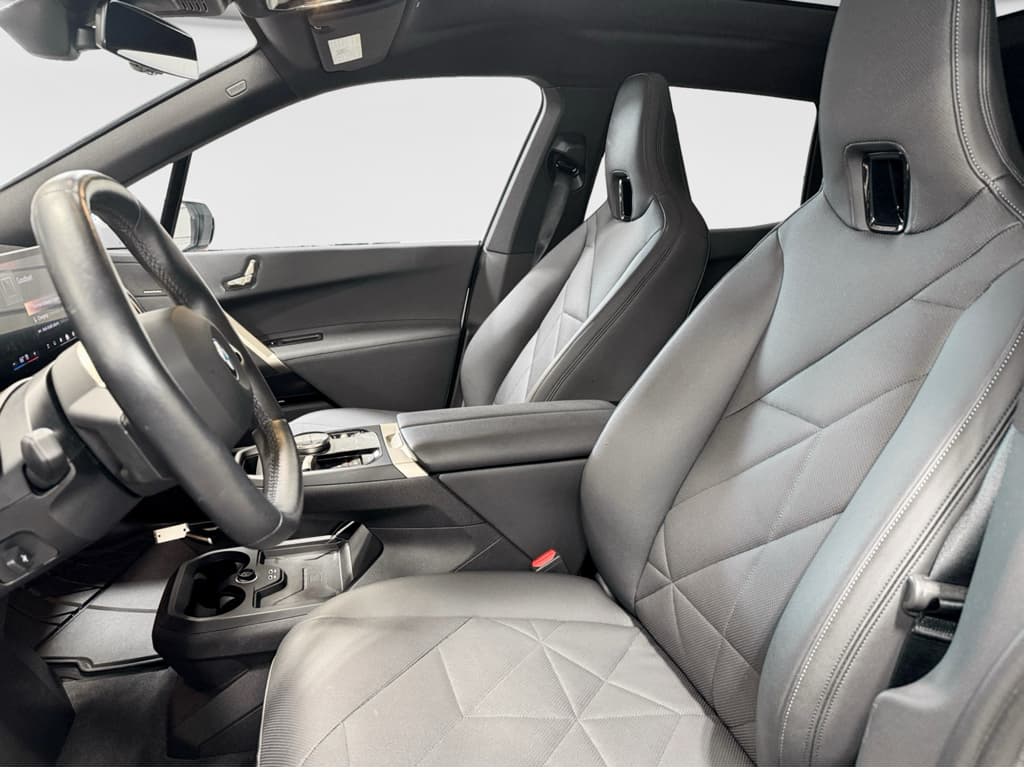 2025 BMW iX view 15