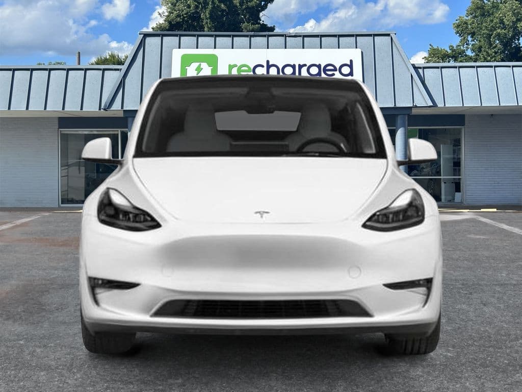 2021 Tesla Model Y view 6