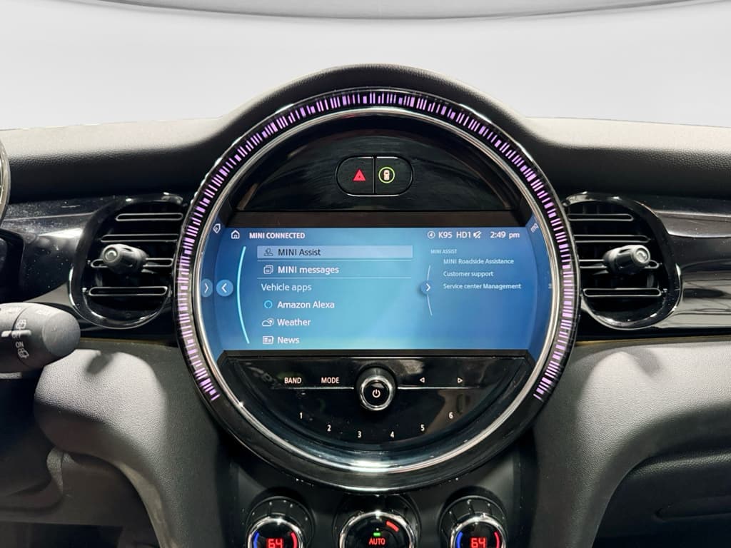 2024 MINI SE Hardtop view 11
