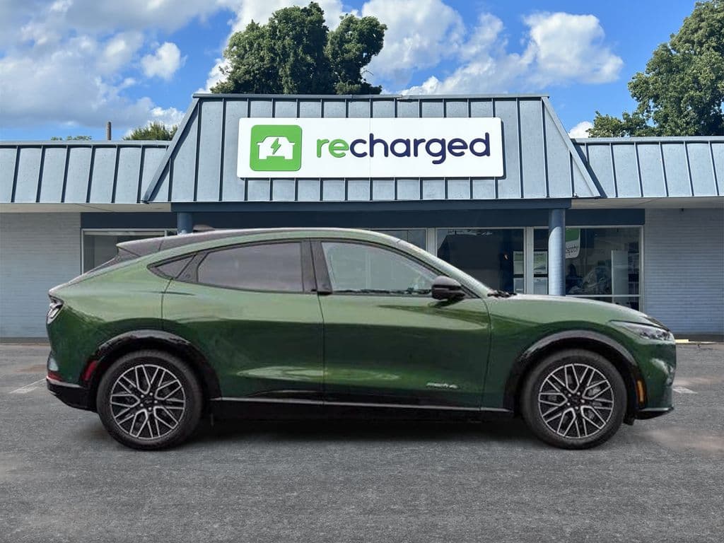 2024 Ford Mustang Mach-E view 3