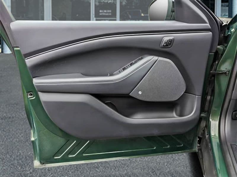 2024 Ford Mustang Mach-E view 10