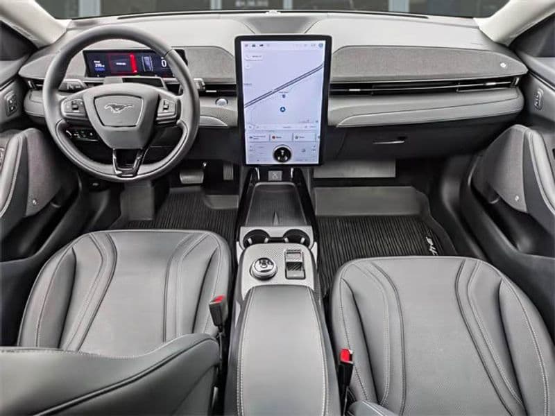2024 Ford Mustang Mach-E view 12