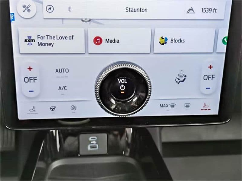 2024 Ford Mustang Mach-E view 18