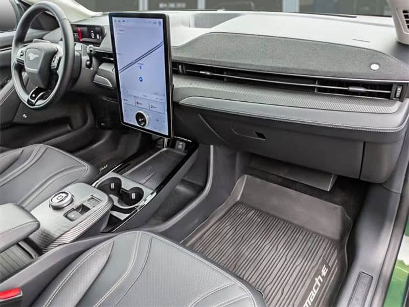 2024 Ford Mustang Mach-E view 26