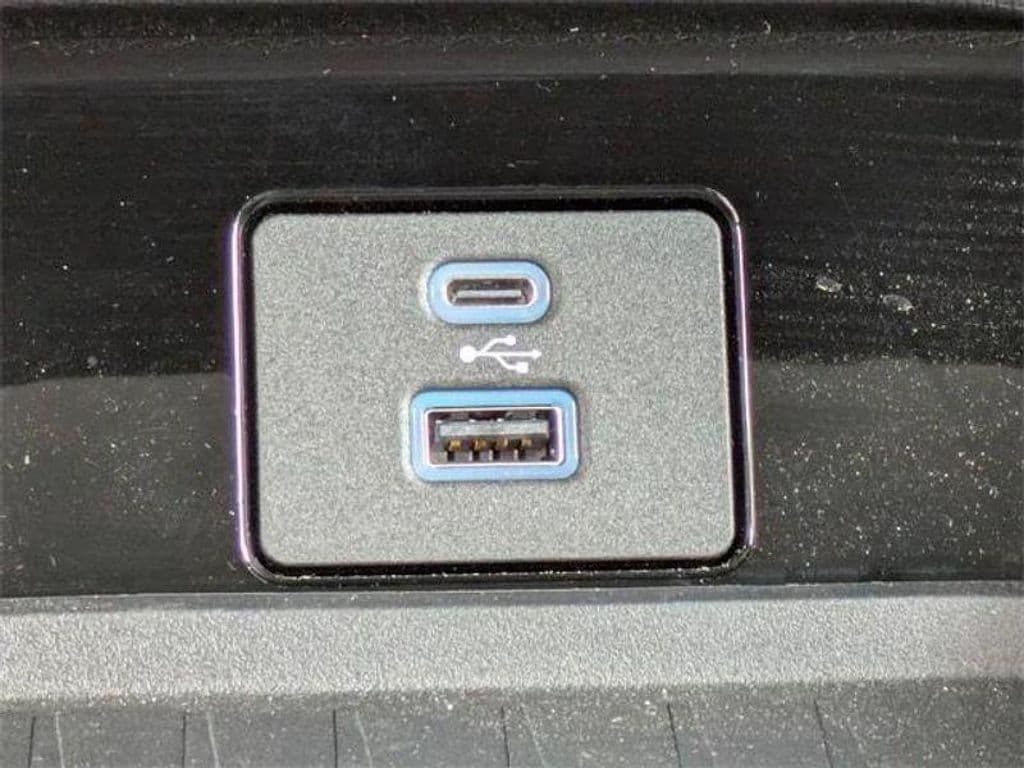 2024 Ford Mustang Mach-E view 21
