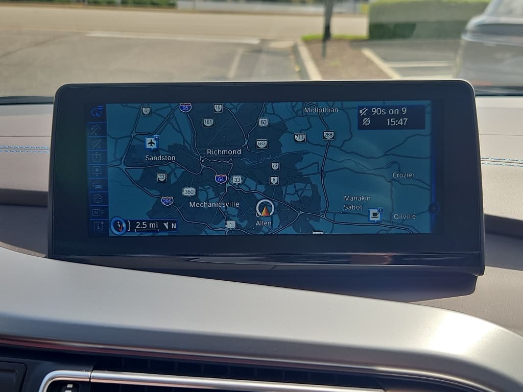 2014 BMW i8 view 12