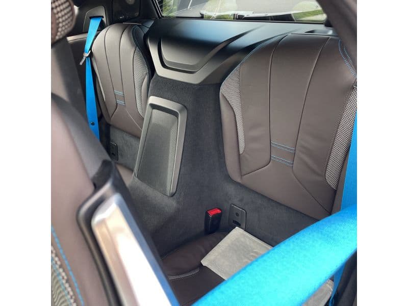 2014 BMW i8 view 7