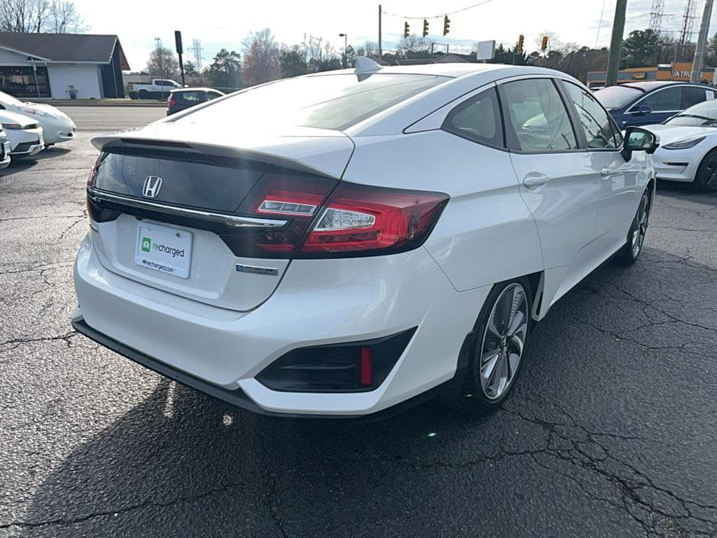 2021 Honda Clarity view 3