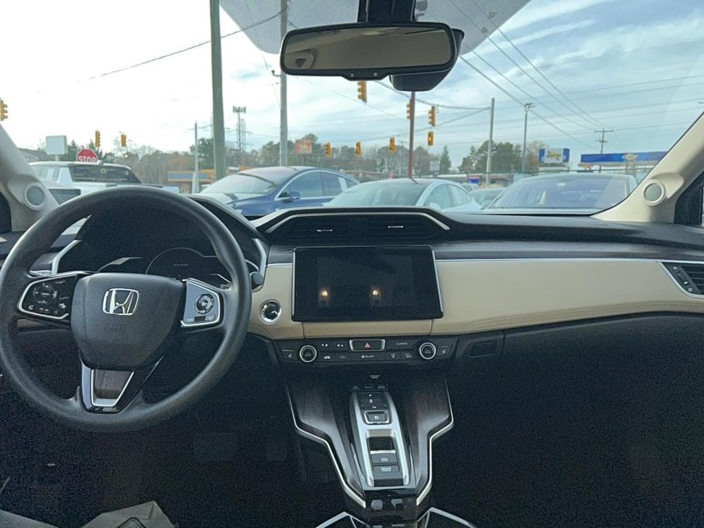 2021 Honda Clarity view 12