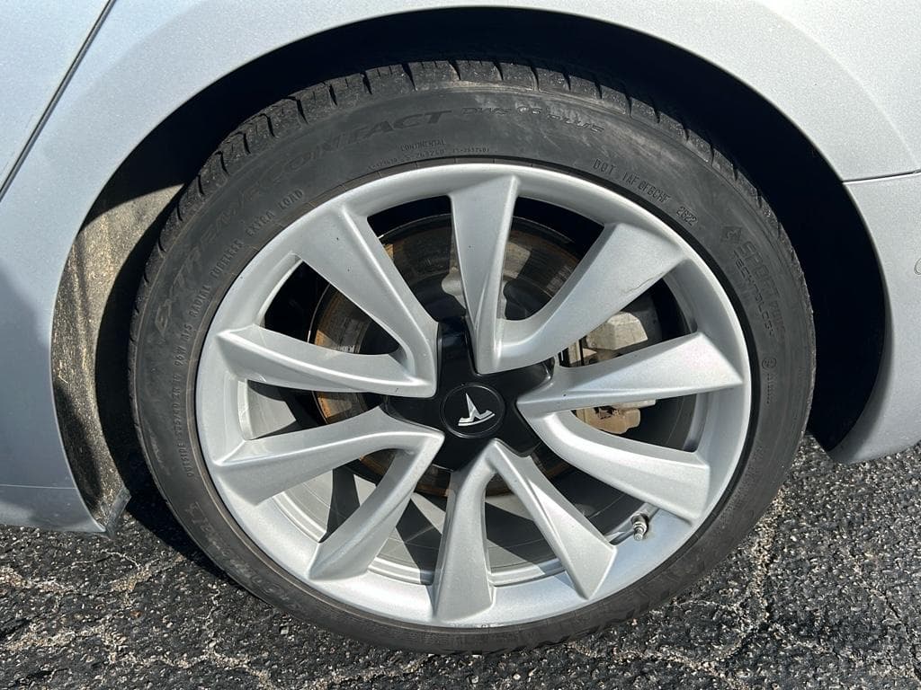 2018 Tesla Model 3 view 25