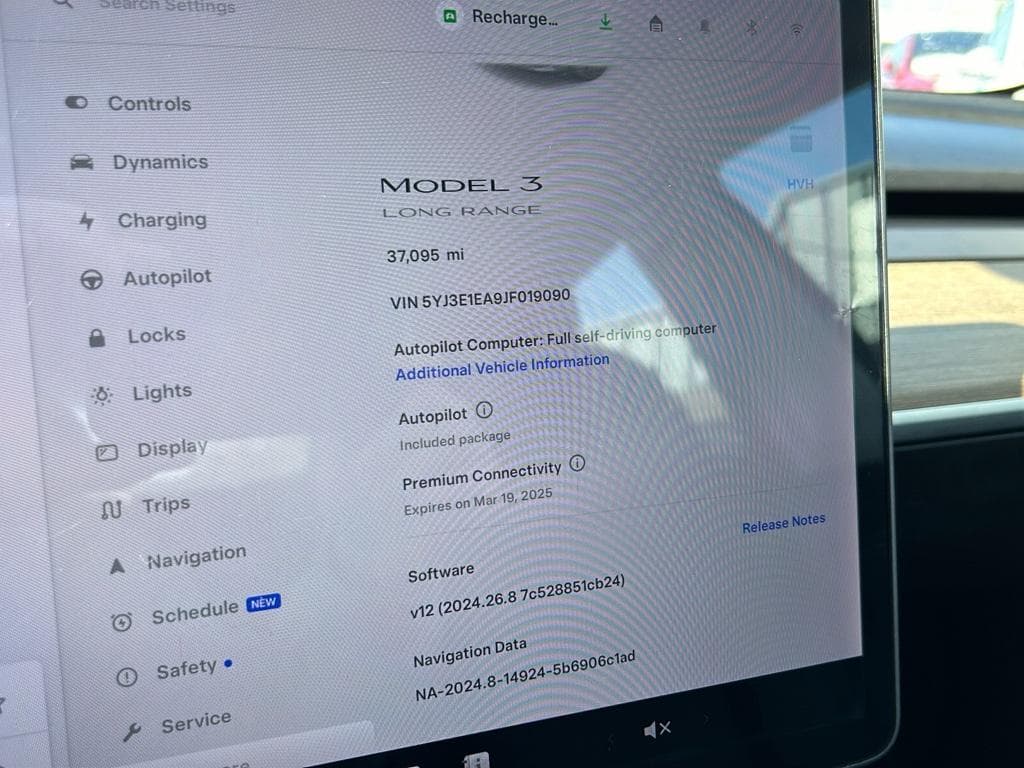 2018 Tesla Model 3 view 8