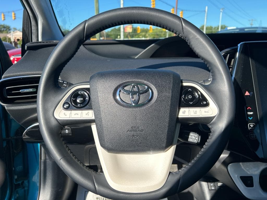 2017 Toyota Prius Prime view 8