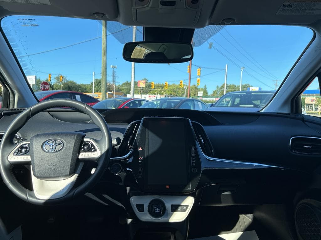 2017 Toyota Prius Prime view 13