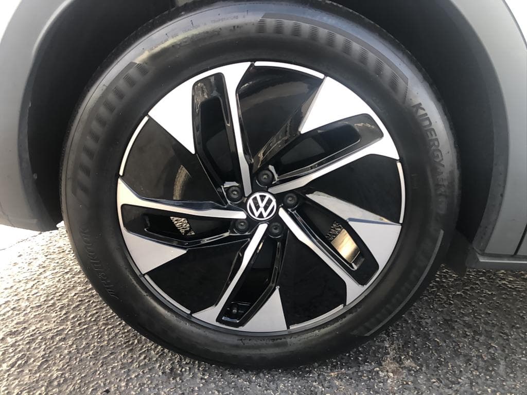 2021 Volkswagen ID.4 view 21