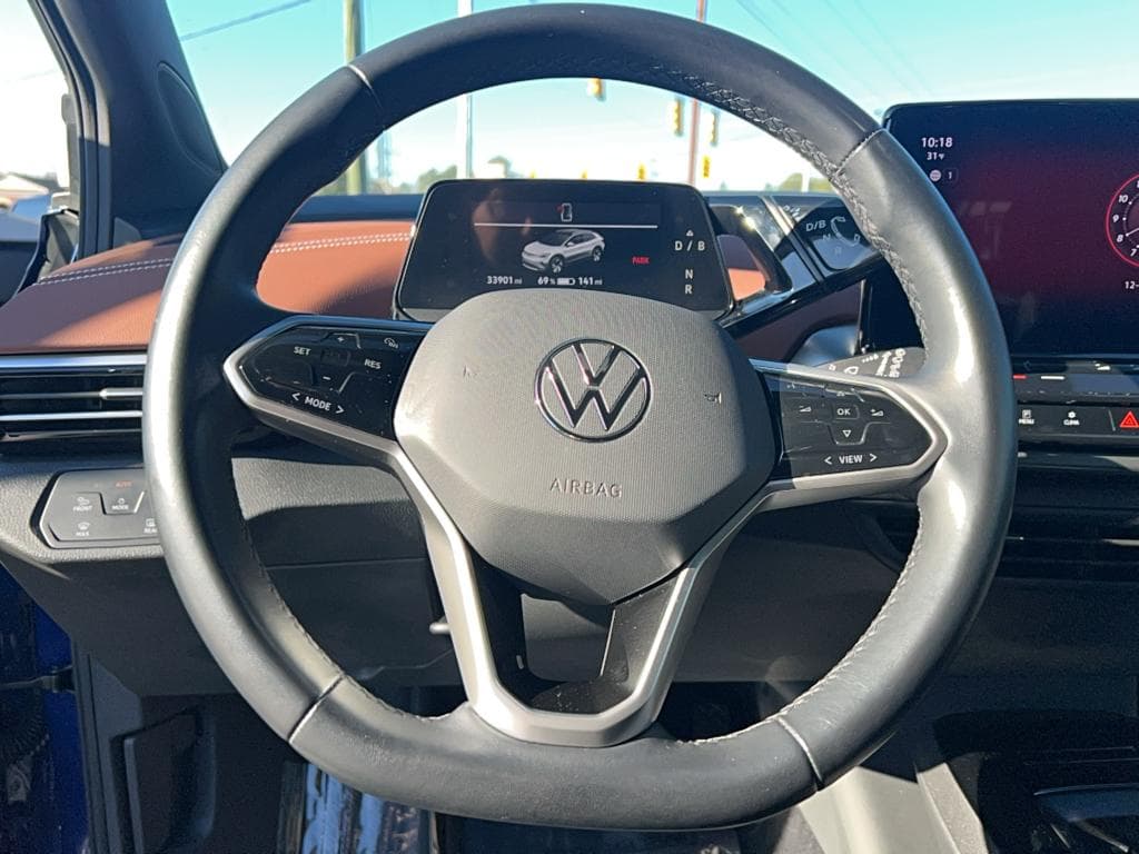 2021 Volkswagen ID.4 view 7