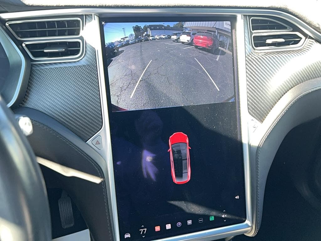 2017 Tesla Model X view 11