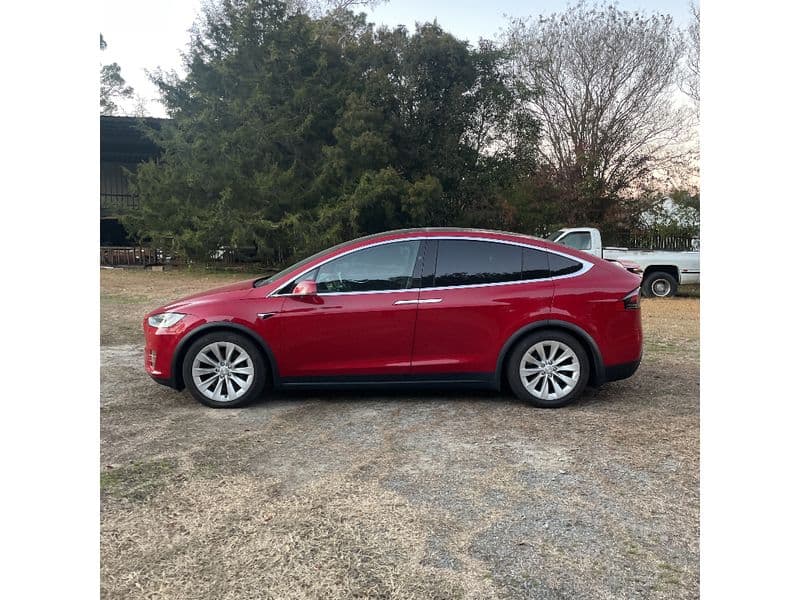 2017 Tesla Model X view 2