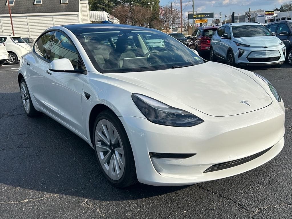 2021 Tesla Model 3 view 4