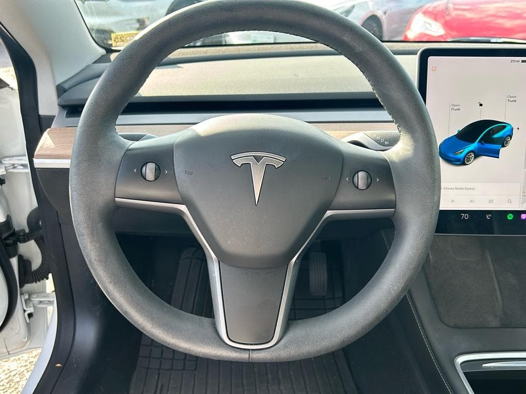 2021 Tesla Model 3 view 7