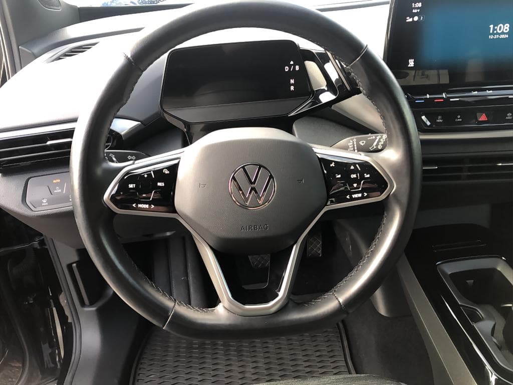 2021 Volkswagen ID.4 view 8